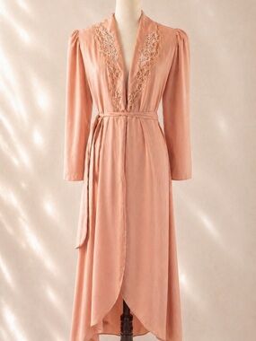 Vintage Victoria’s Secret Gold Label Pink Robe Lace Trim Romantic 90s S P